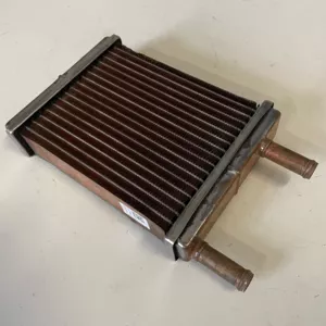 3302-8101060-10 Kooshesh медь Радиатор отопит. 3-х ряд., патр.18 мм ИРАН